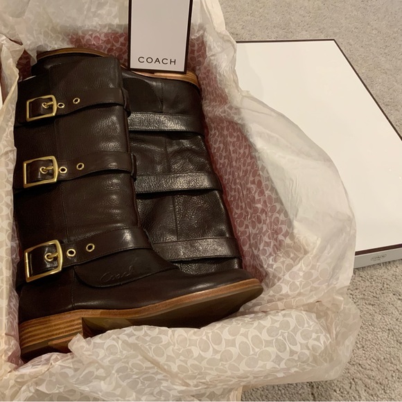Georgous Coach Boots | Size 6 - Picture 7 of 8